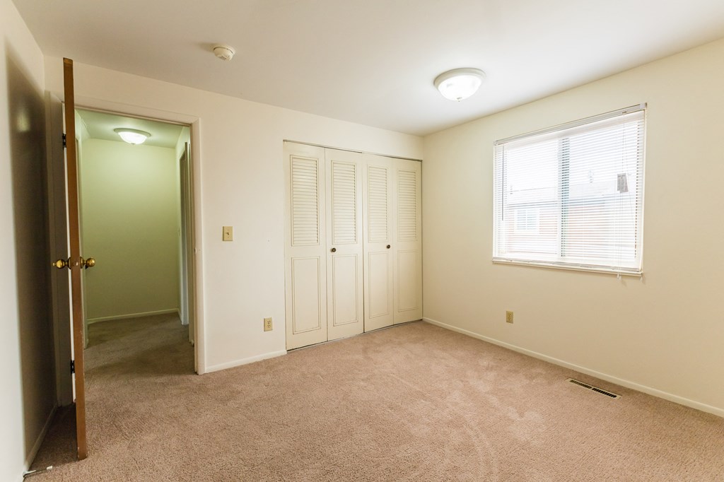 Townhomes near Michigan State University | Oakbrook Townhomes