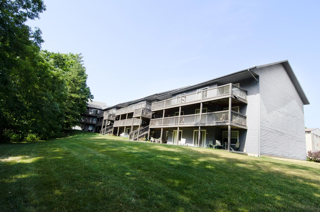 East Lansing Apartments near Michigan State University | Park Place Apartments