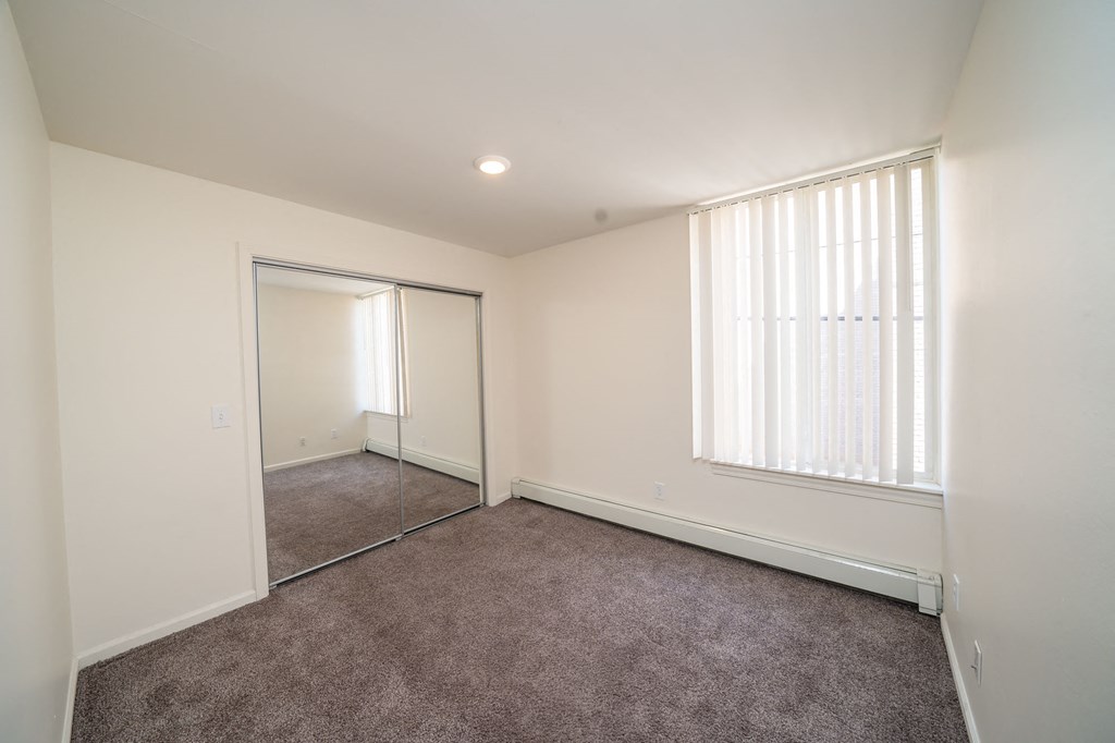 Spacious bedrooms in East Lansing Apartments near Michigan State University | River Park