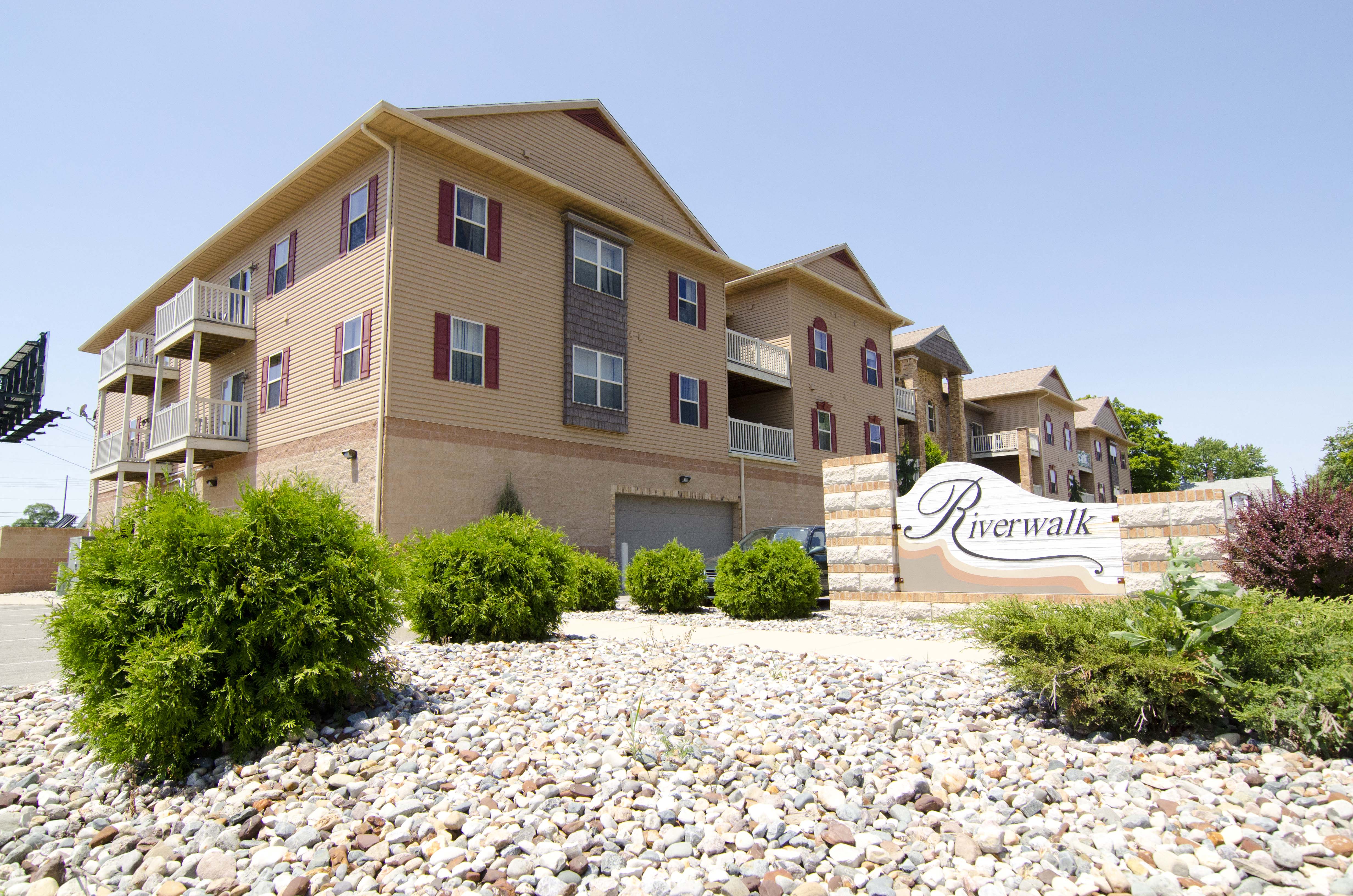 Riverwalk Apartments Apartments in Lansing, MI