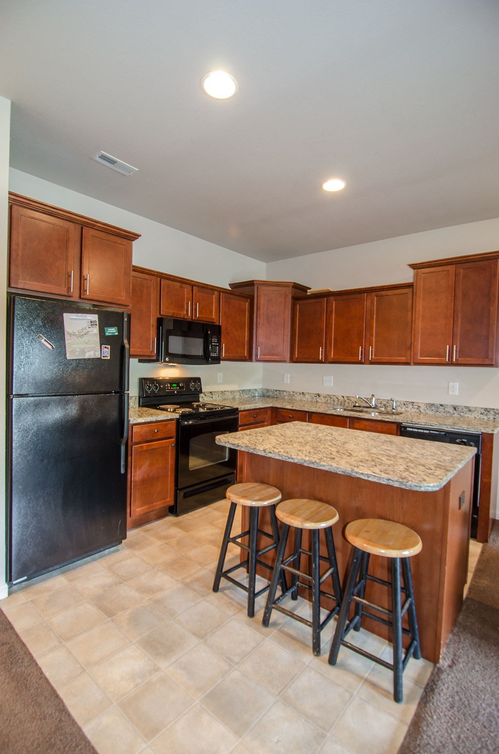 Spacious Kitchen in East Lansing Apartments near Michigan State University | River Walk