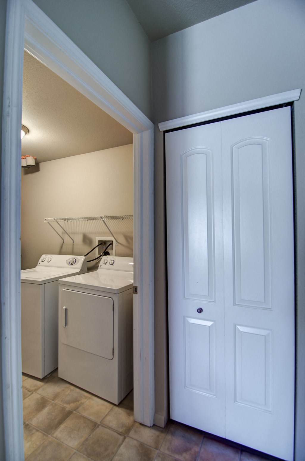 Spacious Living room in East Lansing Apartments near Michigan State University | River Walk