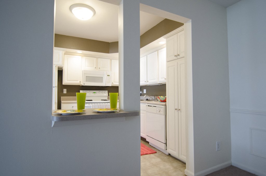 Spacious Kitchen in East Lansing Apartments near Michigan State University | The Pines