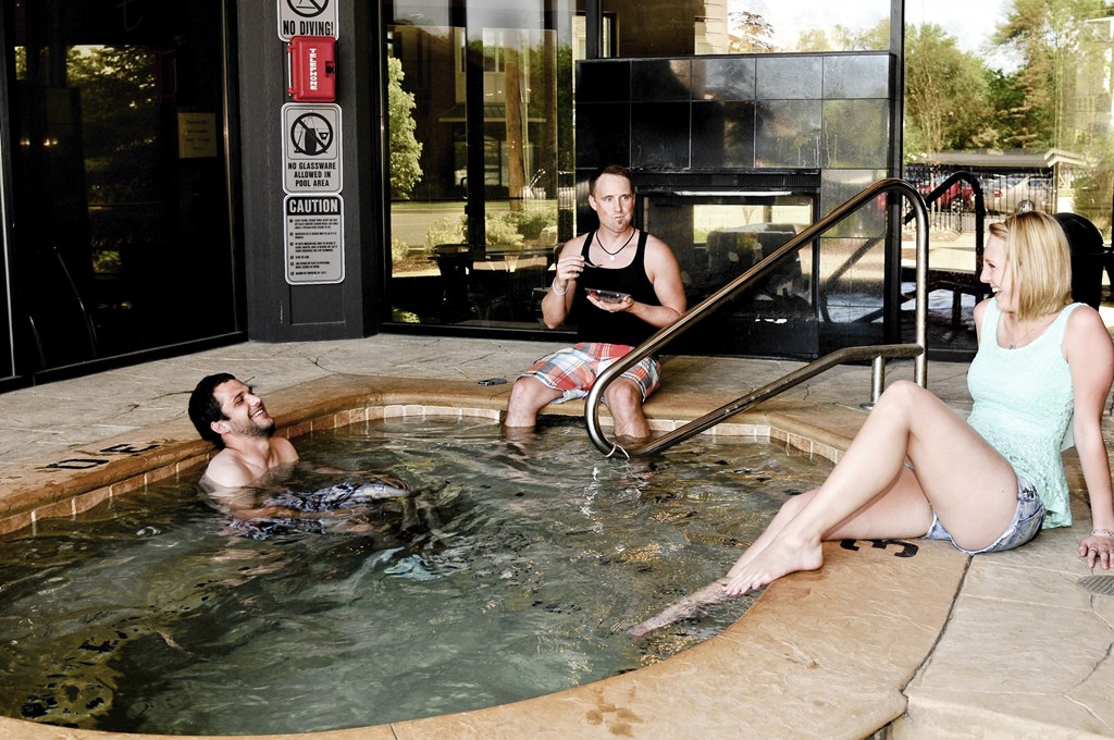 East Lansing Apartments near Michigan State University | Waterbury Place Apartments