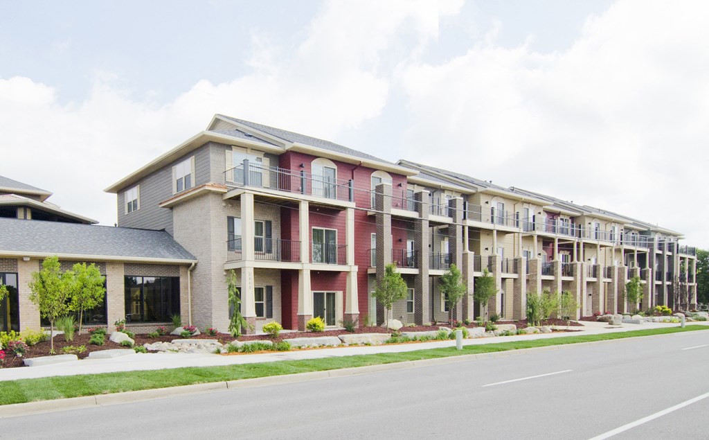 East Lansing Apartments near Michigan State University | Waterbury Place Apartments