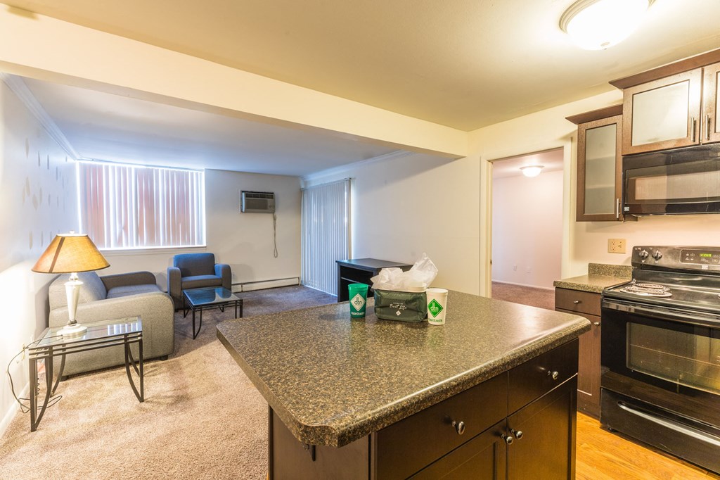 East Lansing Apartments near Michigan State University | Waters Edge Apartments