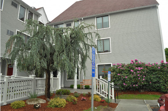 Machado House at Peter's Grove Exterior 3