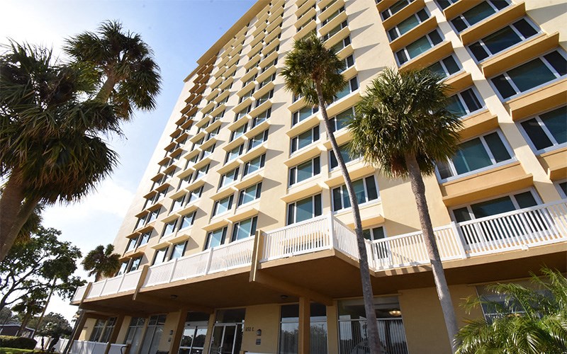 the building in which the hotel is located