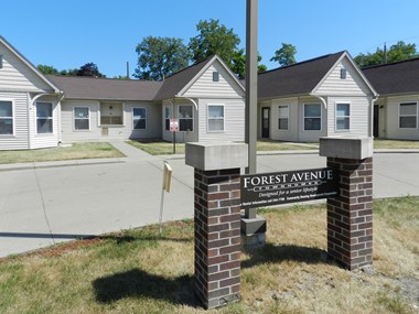 1417 Forest Ave 1 Bed Apartment for Rent