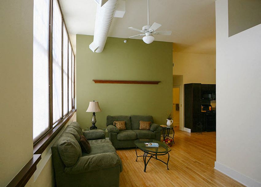 715 B Ave 1-2 Beds Apartment, Affordable for Rent - Photo Gallery