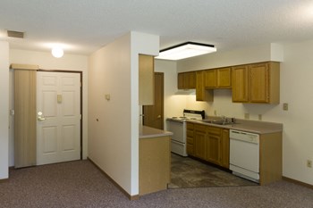 212 E 4th Street 1-2 Beds Apartment, Affordable for Rent - Photo Gallery 3