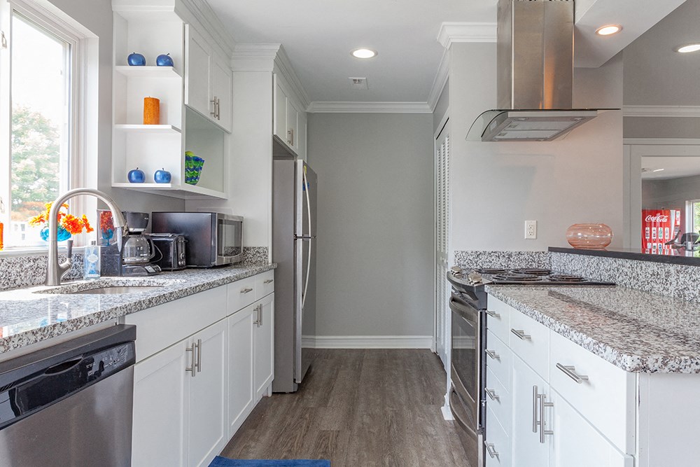 Clubhouse Kitchen at Bainbridge Park
