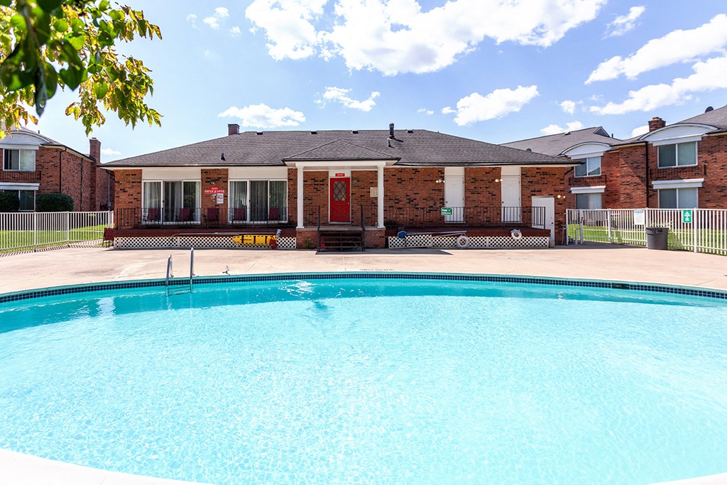 Resort-Style Pool at French Quarter - Southfield, MI, Southfield