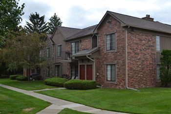 Private Entrances at Pilgrim Village - Canton, MI, Canton, MI,48187