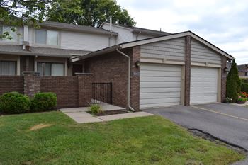 Attached Garages at Pilgrim Village - Canton, MI, Canton, MI,48187