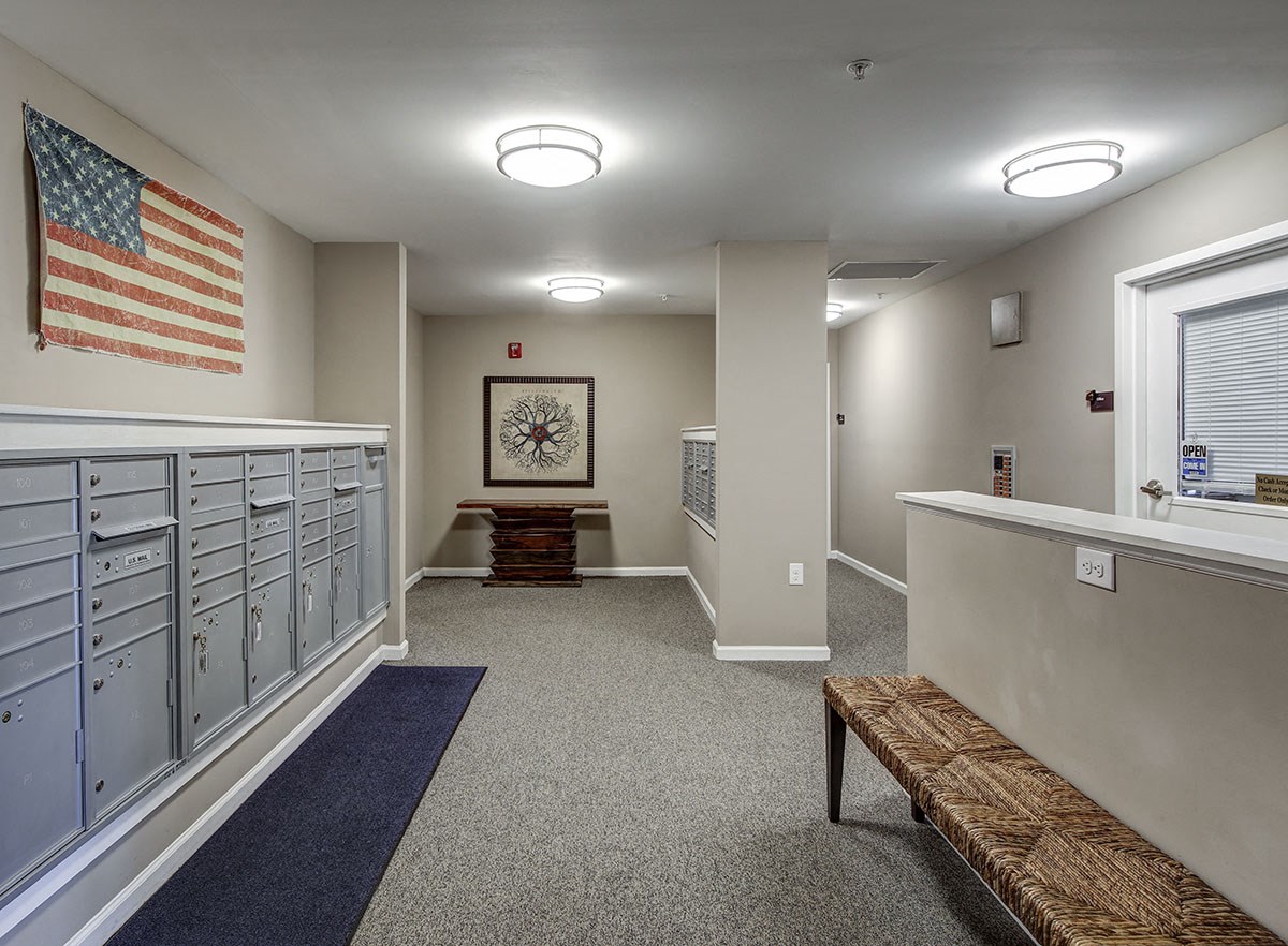 Viewmont Square Court Senior Living Apartments, 1420 4th St Dr. NW