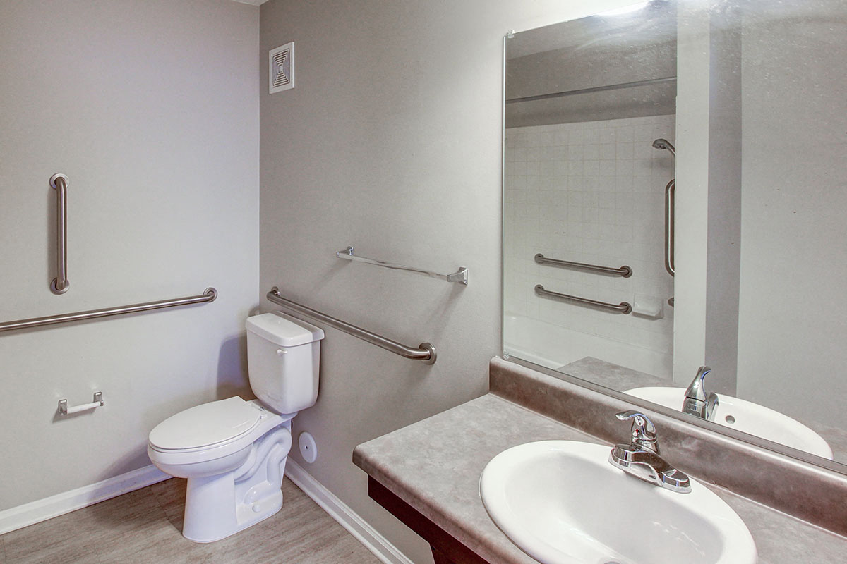 Floor plan 2 bathroom