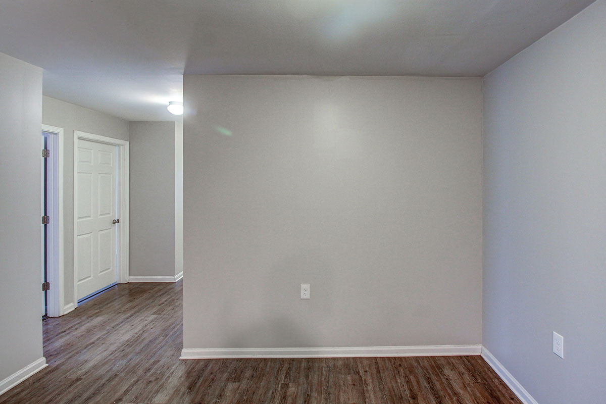 Floor plan 2 hallway