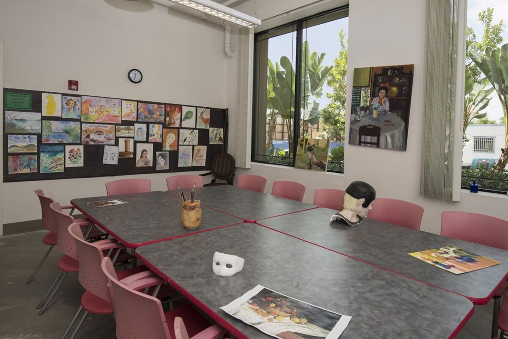 Burbank Senior Artists Colony Burbank, CA Art Studio