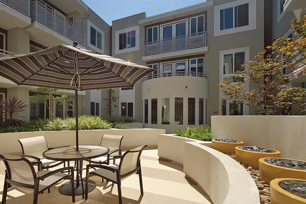 NOHO Senior Arts Colony North Hollywood, CA Outdoor Seating