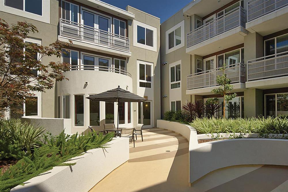 NOHO Senior Arts Colony North Hollywood, CA Outdoor Seating