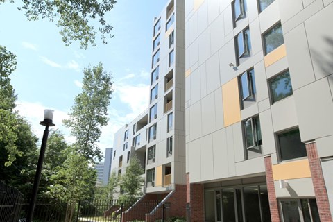 a view of the side of an apartment building