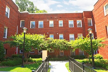2834 Q Street, SE 1-2 Beds Apartment, Affordable for Rent - Photo Gallery 16