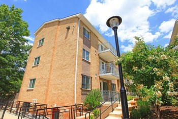 2834 Q Street, SE 1-2 Beds Apartment, Affordable for Rent - Photo Gallery 4