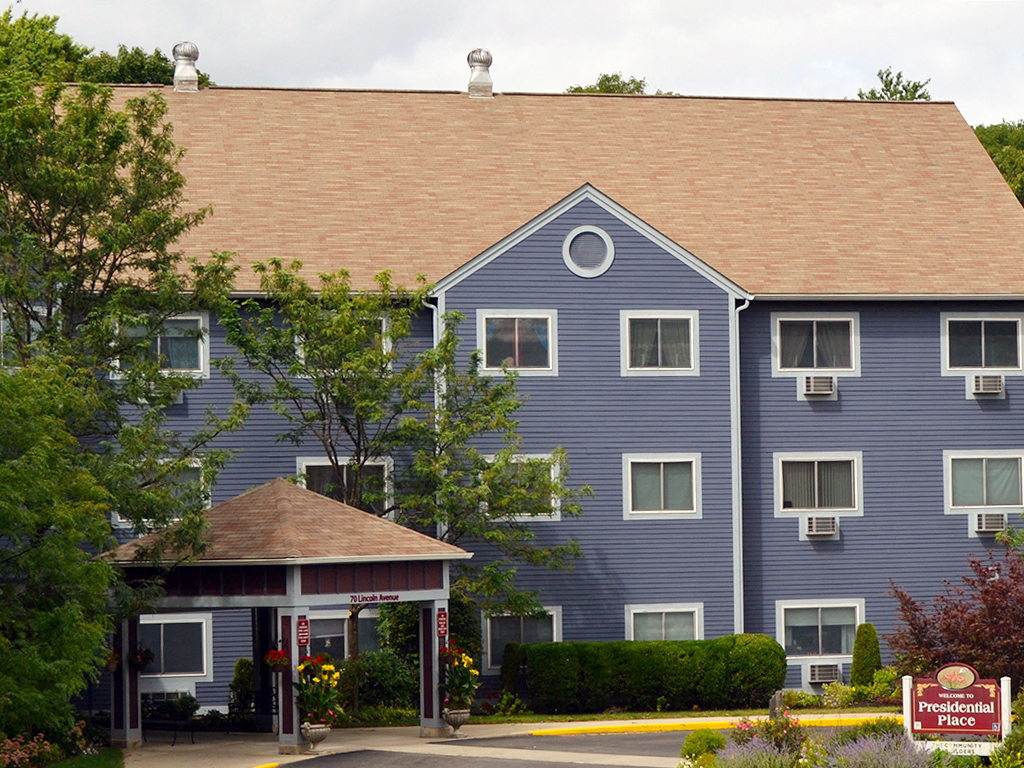the building where the hotel is located