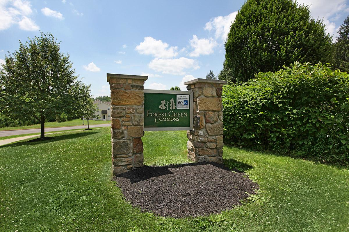Forest Green Commons Apartments in Moon Township, PA