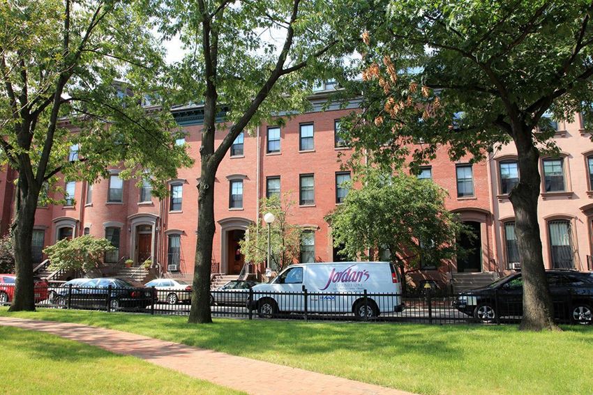 792 Tremont Street 1-4 Beds Apartment for Rent - Photo Gallery