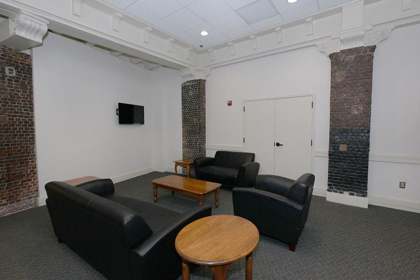 2 First Street Studio-1 Bed Apartment, Affordable for Rent - Photo Gallery