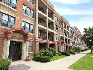 132 Seaver Street, #10 1 Bed Apartment for Rent
