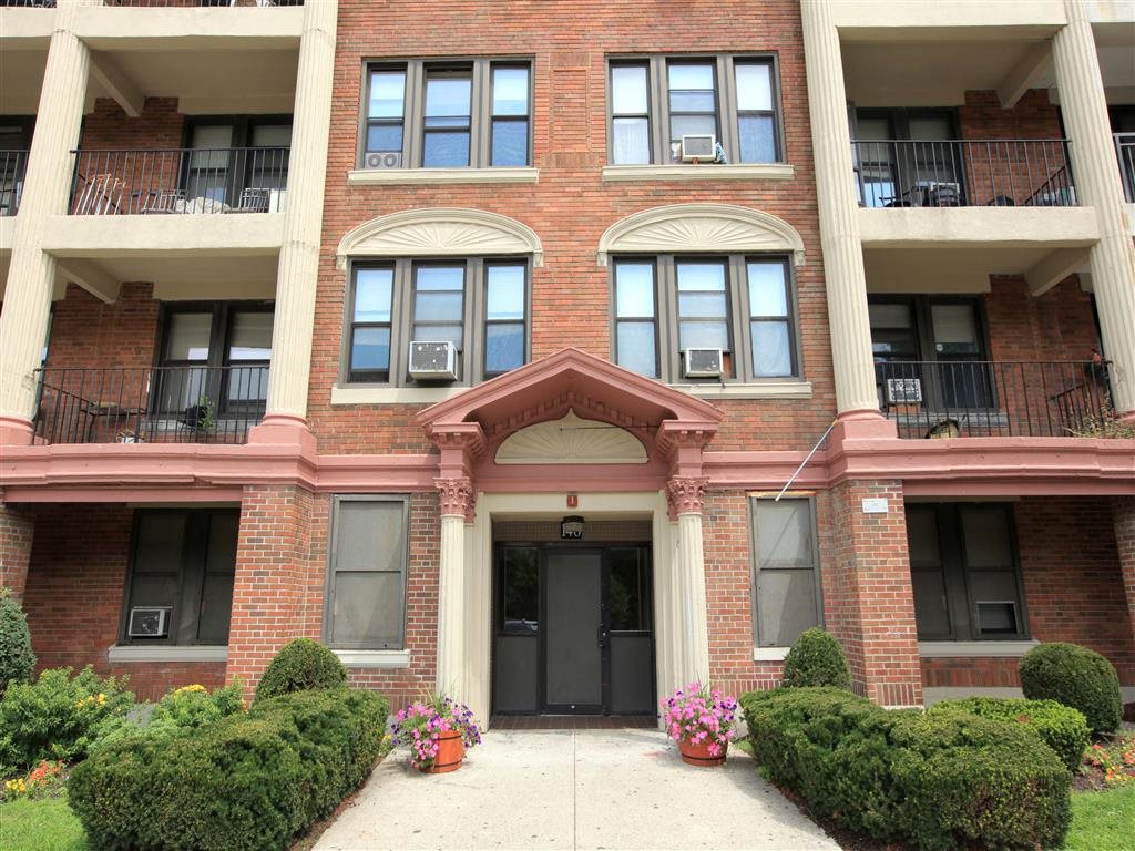 Photos and Video of Franklin Park Apartments in Dorchester, MA