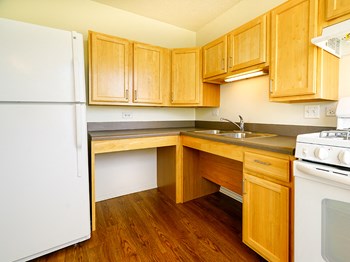 1 Thornwood Mall 1 Bed Apartment, Affordable for Rent - Photo Gallery 19