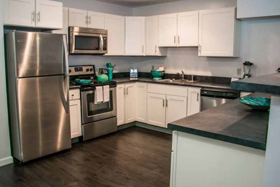 Fully Organized Kitchen at Carisbrooke at Manchester Apartments, Manchester, 03102
