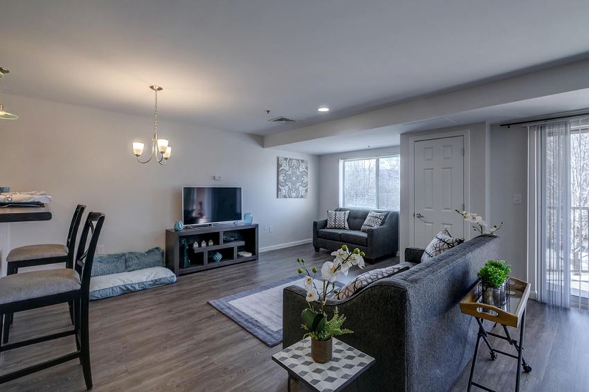 Luxurious Interiors Luxurious Interiors at Carisbrooke at Manchester Apartments, Manchester, New Hampshire