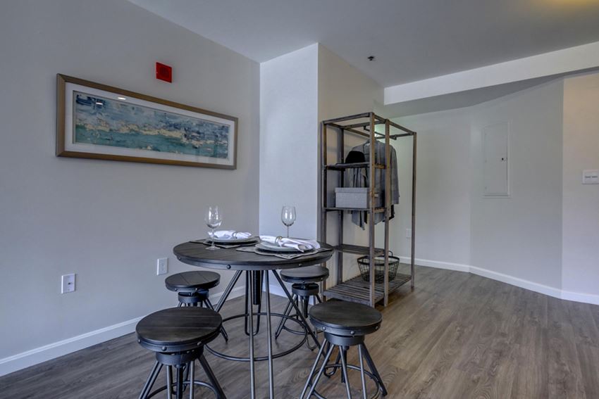 Defined Dining Space Defined Dining Space at Carisbrooke at Manchester Apartments, Manchester, New Hampshire