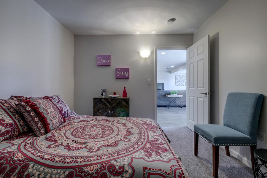 Extra-Comfy Furnishings at Carisbrooke at Manchester Apartments, Manchester