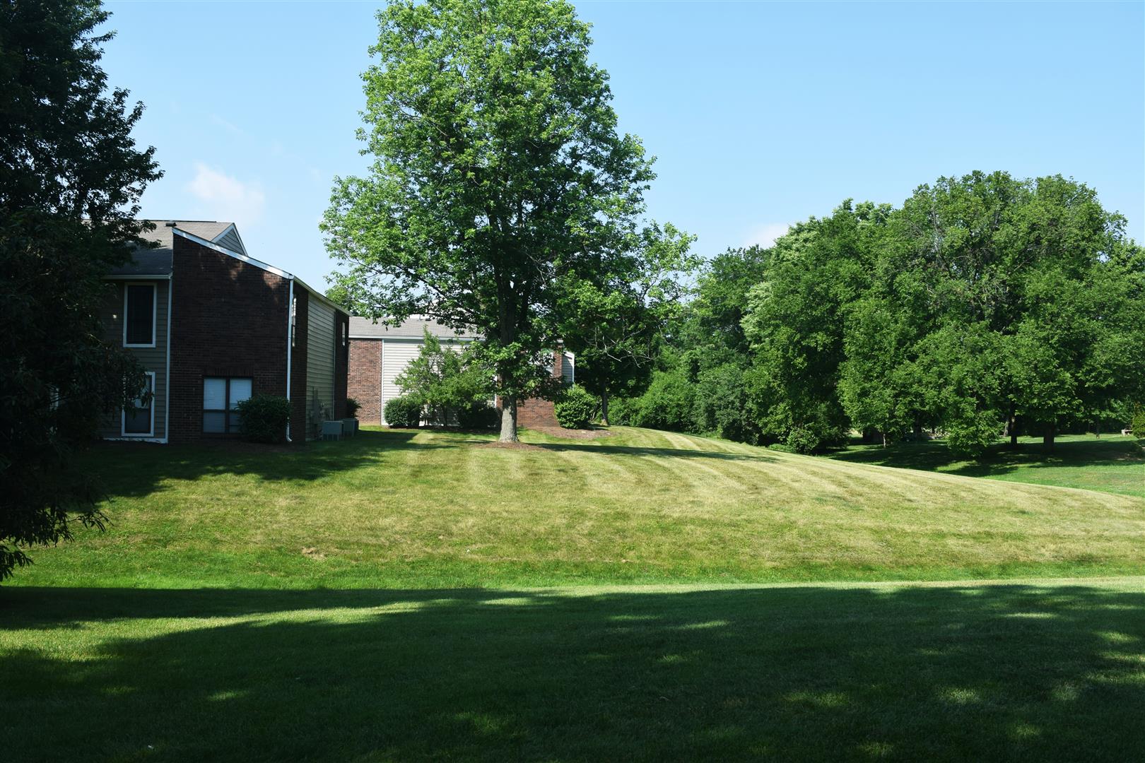 Louisville, KY Apartments | The Grove at Lyndon Photos