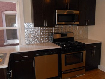 1106 Main Street 2 Beds Apartment for Rent - Photo Gallery 5