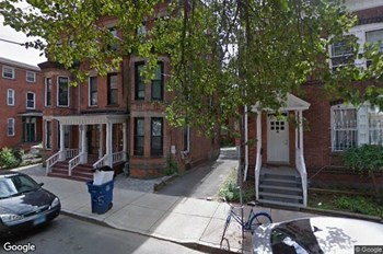 37 Lynwood Place 6 Beds House for Rent