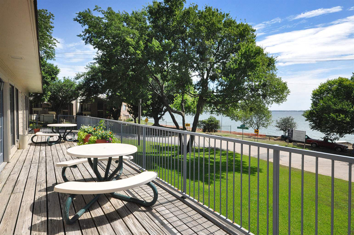 Lake Colony Apartments Apartments in Garland, TX