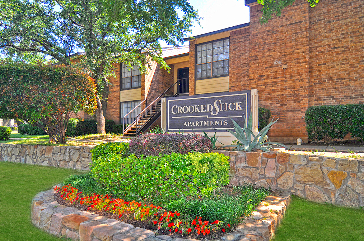 Westdale Hills Crooked Stick | Apartments in Euless, TX