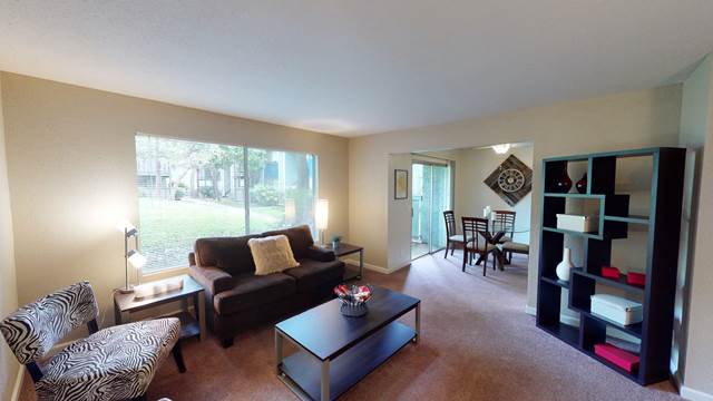 Studio apartment at Westpark Plaza Apartments in Chico, CA