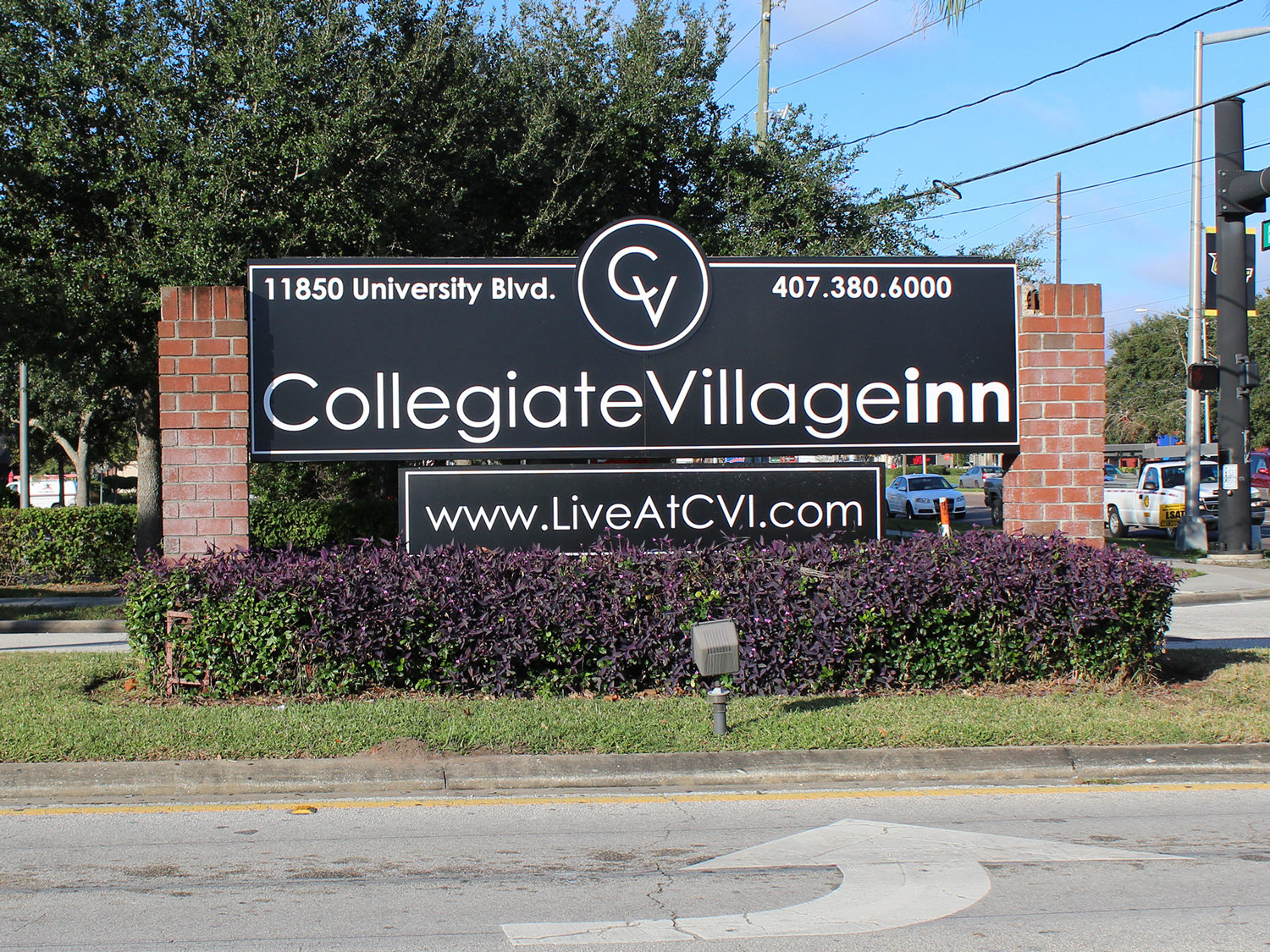 Collegiate Village Inn