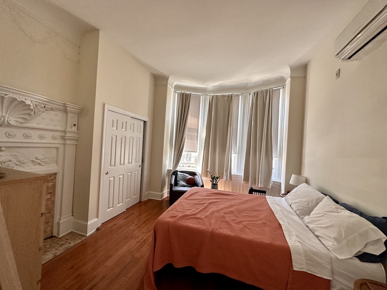 #1F: 1BR/1BA for $2395
