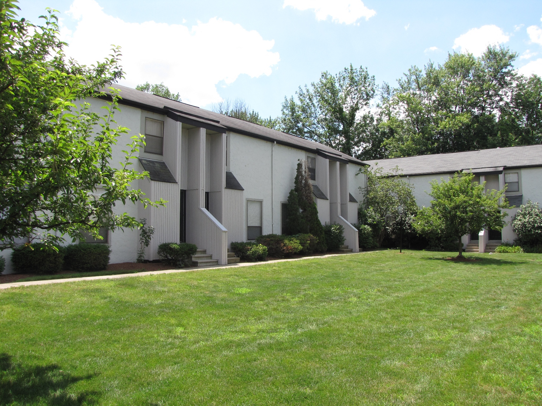 Stonehedge Apartments in Worthington, OH