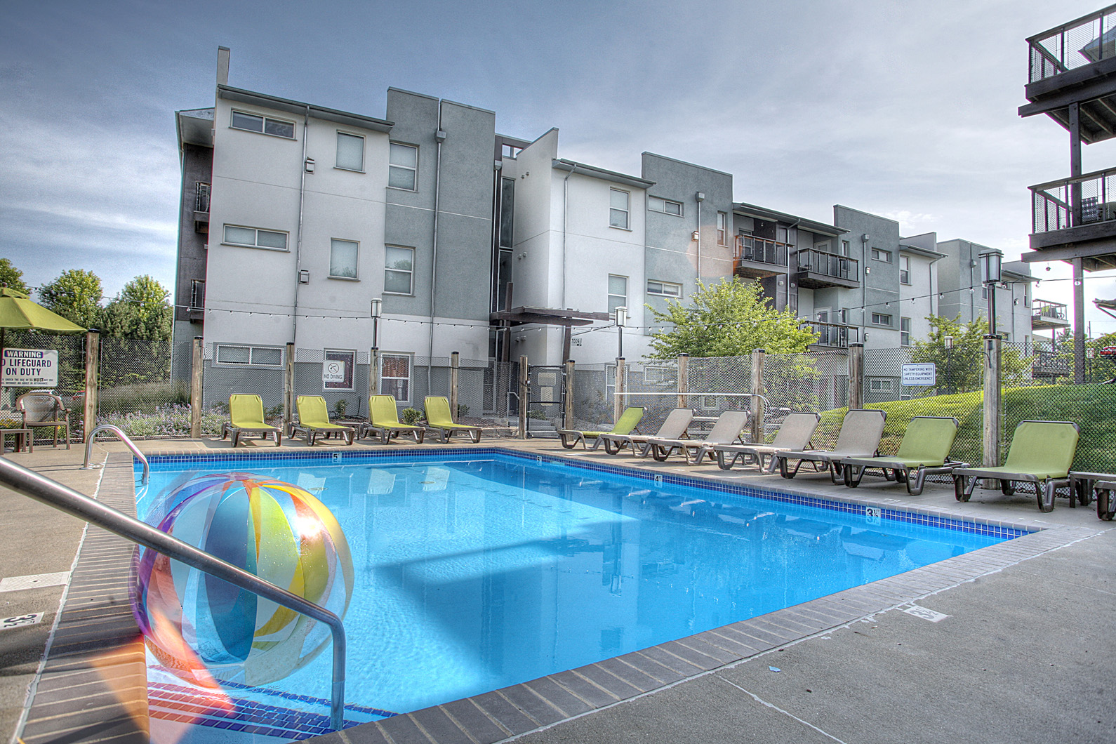 Briar Hills Apartments in Omaha, NE