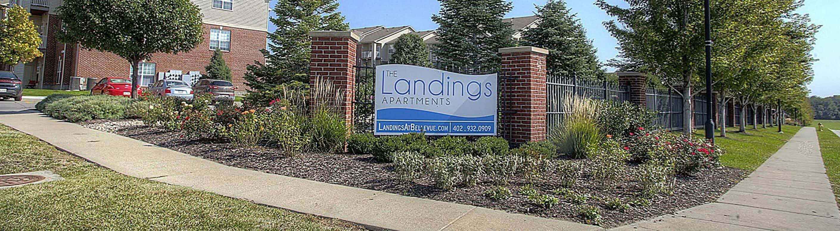 1, 2 & 3 Bedroom Apartments in Bellevue, NE The Landings